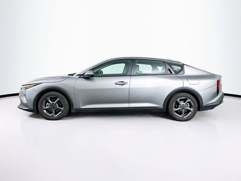 Used 2025 Kia K4 LXS image 4