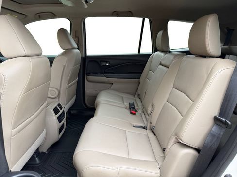 Used 2018 Honda Pilot EX-L image 19