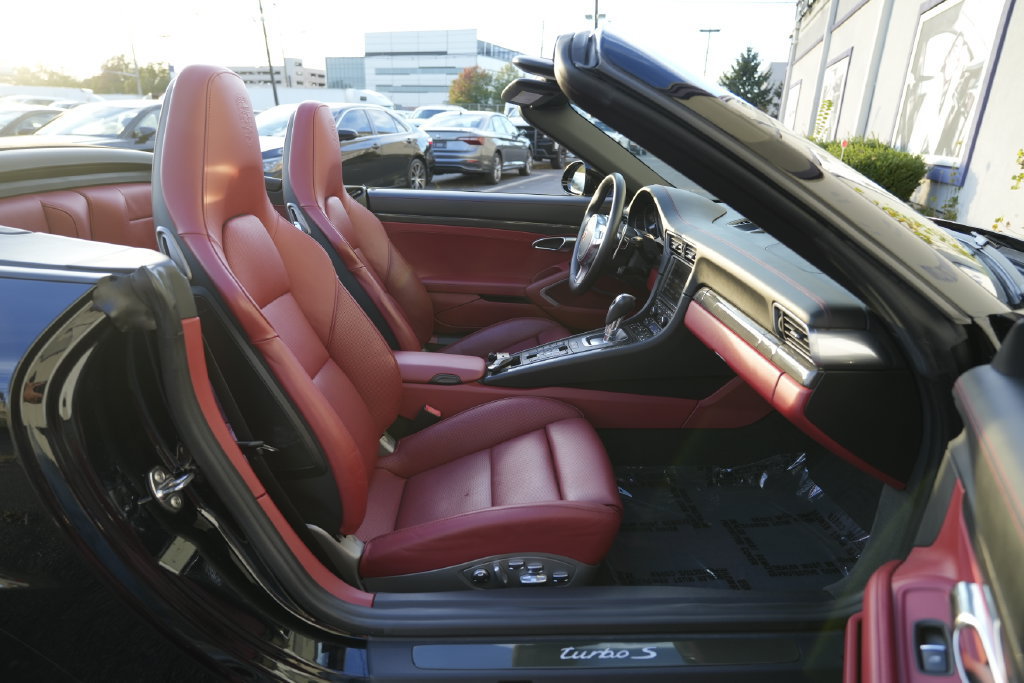 Used 2014 Porsche 911 Turbo S AWD/4WD image 78