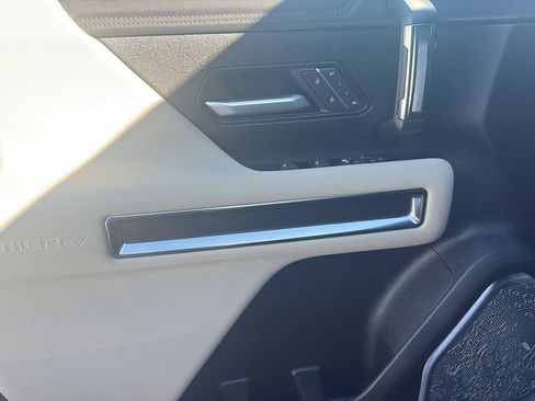 Used 2026 GMC Hummer EV SUV AWD/4WD image 12