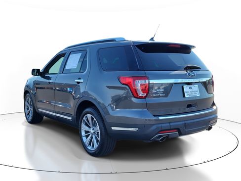 Used 2018 Ford Explorer Limited image 3