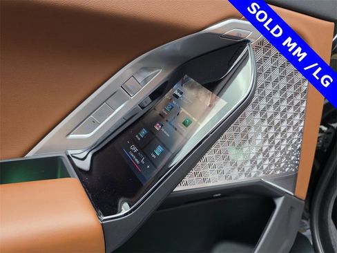 Used 2024 BMW 760i xDrive w/ Executive Package image 15