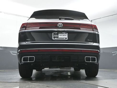 New 2026 Volkswagen Atlas Cross Sport SEL Premium R-Line AWD/4WD image 38