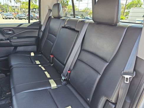 Used 2023 Honda Ridgeline RTL image 13