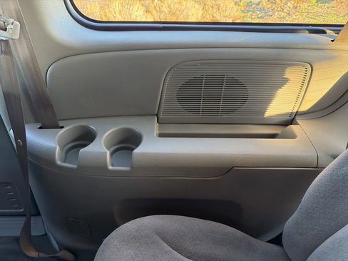 Used 2003 Dodge Grand Caravan Sport FWD image 74