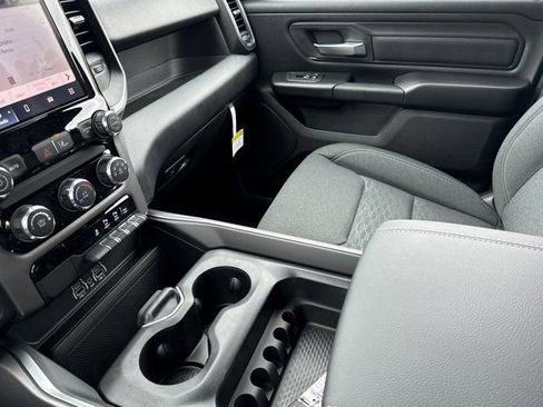 New 2026 RAM 1500 Express AWD/4WD image 16
