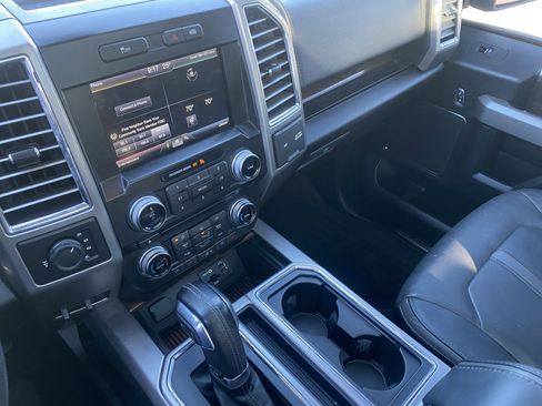 Used 2015 Ford F150 Platinum w/ Equipment Group 701A Luxury image 17