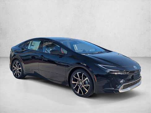 New 2026 Toyota Prius Plug-In Hybrid FWD image 6