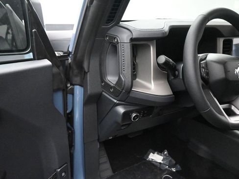 New 2025 Ford Bronco Outer Banks image 3