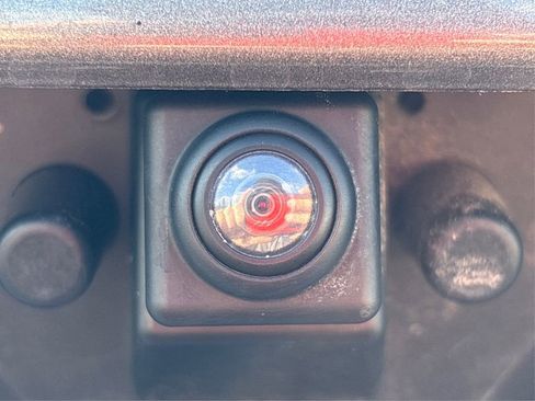 Used 2023 Nissan Rogue S AWD/4WD image 15