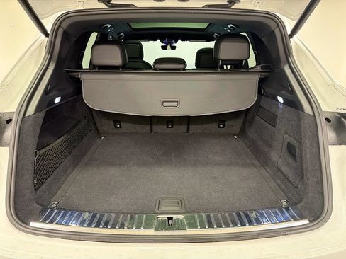 Certified 2020 Porsche Cayenne AWD/4WD image 28