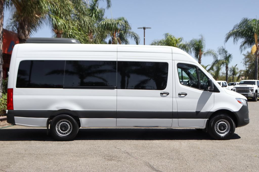 Used 2025 Mercedes-Benz Sprinter 2500 image 12