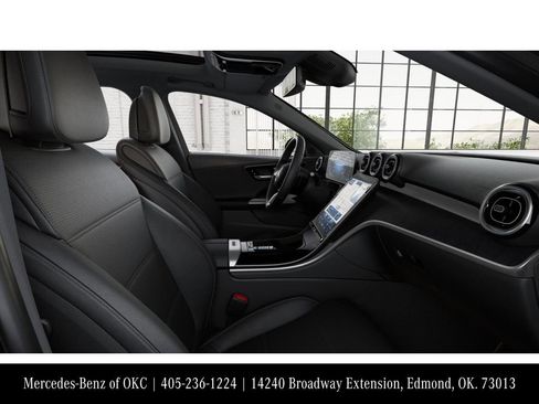 Used 2025 Mercedes-Benz C 300 Sedan image 4