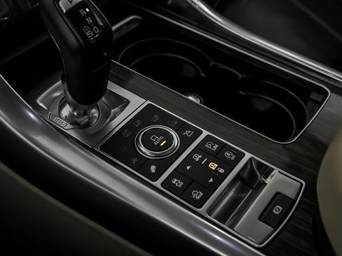 Used 2017 Land Rover Range Rover Sport image 37