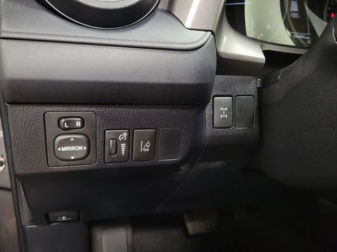 Used 2017 Toyota RAV4 LE w/ All Weather Liner Package AWD/4WD image 24