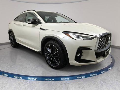Used 2023 INFINITI QX55 Luxe w/ Cargo Package image 4