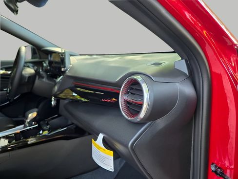 New 2026 Chevrolet Trax RS w/ Driver Confidence Package FWD image 13