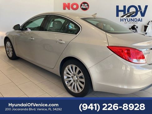 Used 2012 Buick Regal Leather FWD image 4