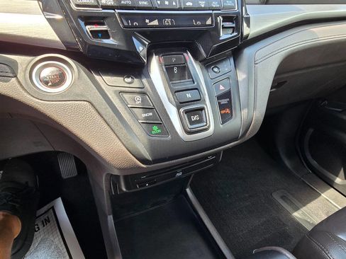 Used 2018 Honda Odyssey Touring image 18