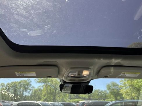 Certified 2024 Volvo XC40 B5 Plus w/ Protection Package Premier AWD/4WD image 16