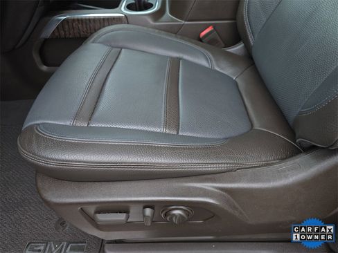 Used 2022 GMC Sierra 2500 Denali w/ Denali Ultimate Package image 27