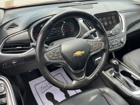 Used 2016 Chevrolet Malibu LT w/ Leather Package FWD image 34