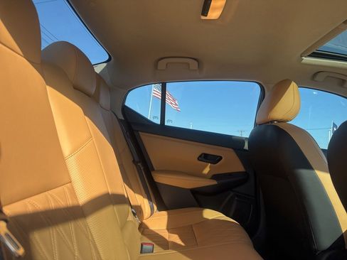 Used 2024 Nissan Sentra SV w/ SV Premium Package FWD image 34