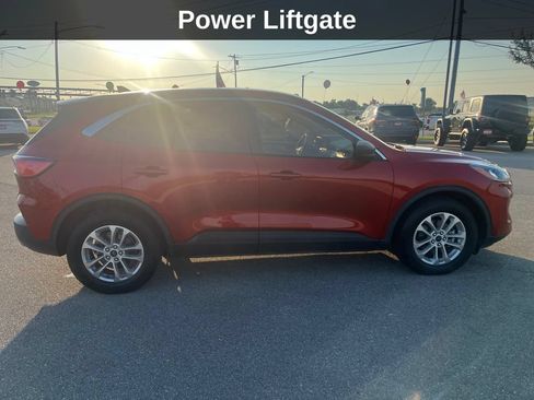 Used 2022 Ford Escape SE w/ Convenience Package FWD image 8