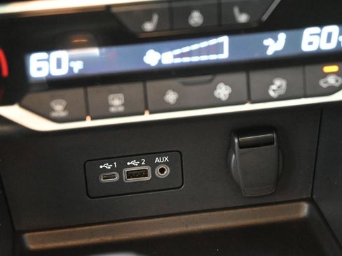 Used 2023 Nissan Sentra SR w/ SR Premium Package image 46