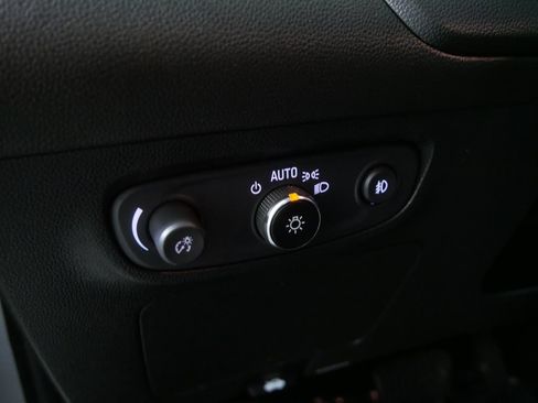 Used 2023 Buick Encore GX Preferred w/ Cold Weather Comfort Package AWD/4WD image 15
