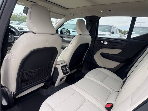 New 2026 Volvo XC40 B5 Plus w/ Protection Package Premier image 23