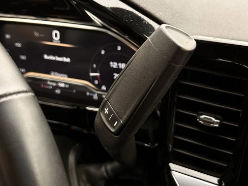 Used 2025 GMC Sierra 1500 SLT image 23