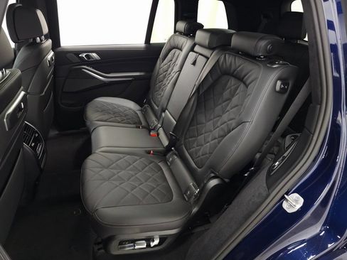 Used 2026 BMW X7 xDrive40i w/ M Sport Package AWD/4WD image 30