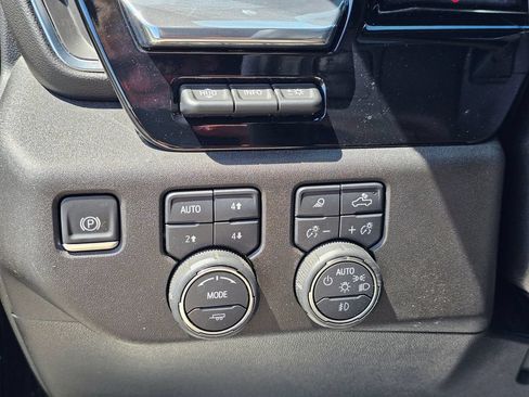 Used 2025 Chevrolet Silverado 2500 High Country w/ High Country Premium Package AWD/4WD image 26