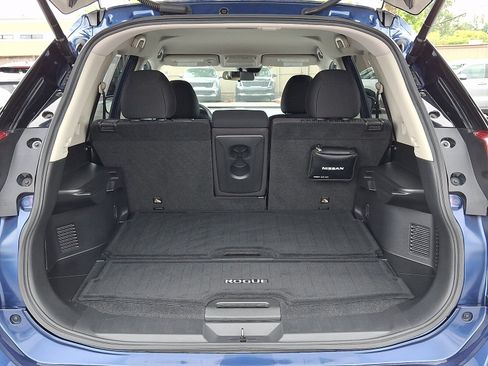 Used 2019 Nissan Rogue SV AWD/4WD image 27