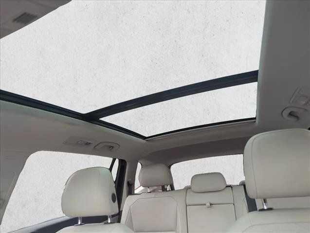 Used 2023 Volkswagen Tiguan SE FWD image 26