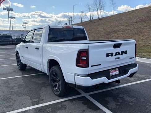 New 2026 RAM 1500 4x4 Crew Cab image 5