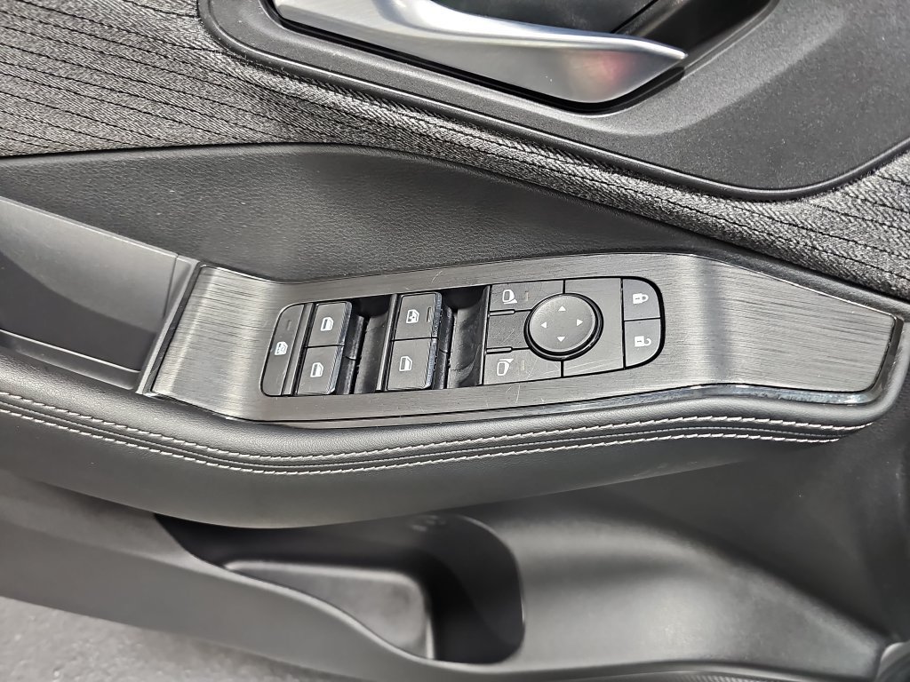 Certified 2023 Nissan Rogue SV AWD/4WD image 26
