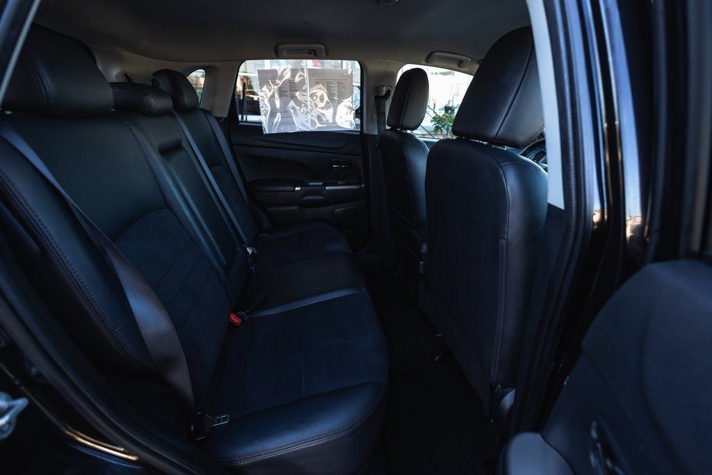 Used 2024 Mitsubishi Outlander Sport SE AWD/4WD image 31