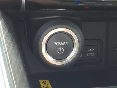 Certified 2024 Toyota Venza Limited AWD/4WD image 12
