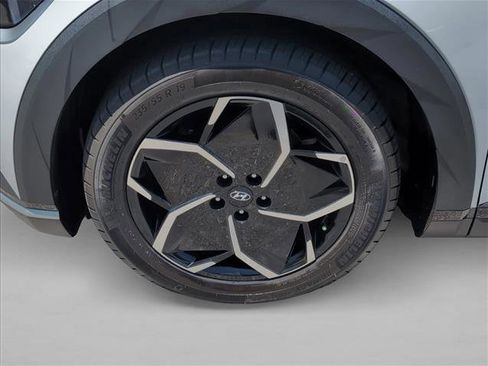 Certified 2024 Hyundai Ioniq 5 SE RWD image 25