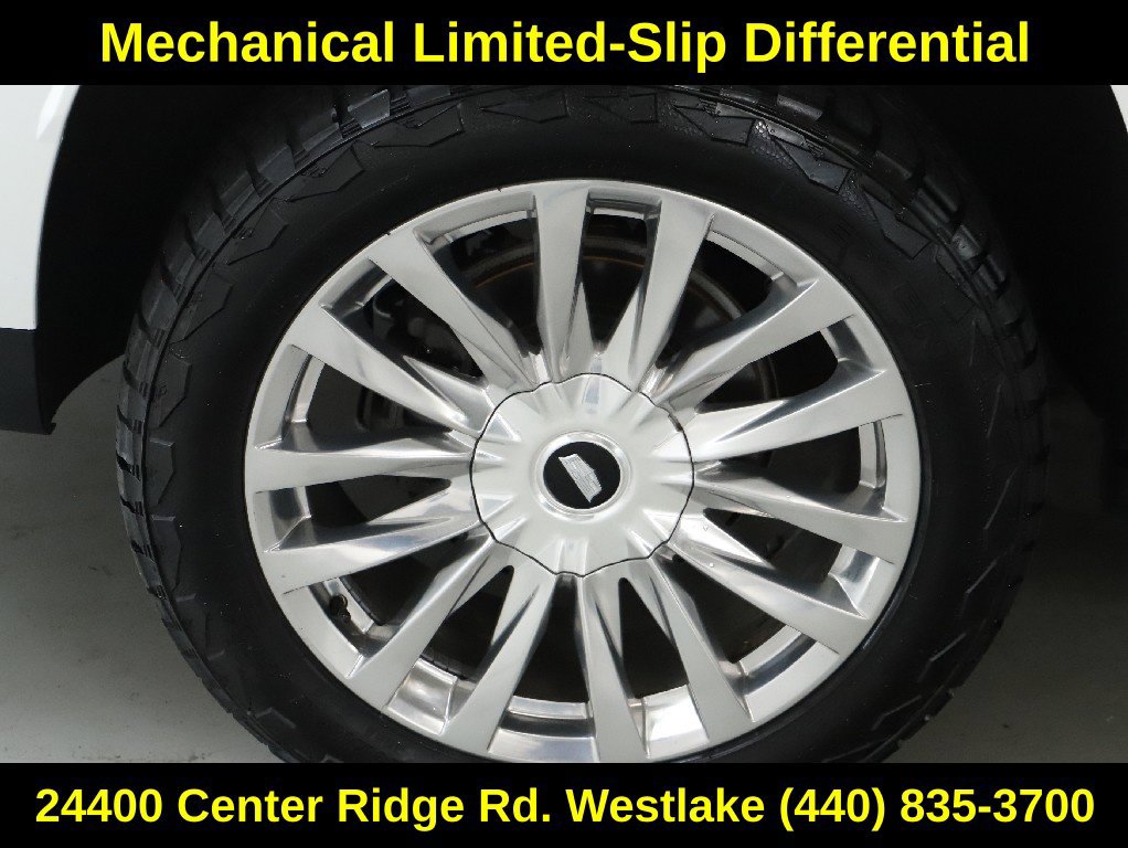 Used 2023 Cadillac Escalade Premium Luxury AWD/4WD image 12