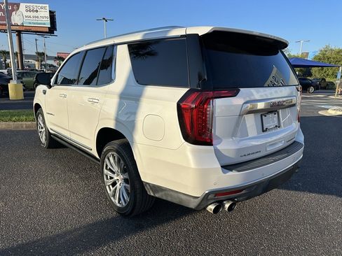 Used 2021 GMC Yukon Denali w/ Denali Premium Package image 4