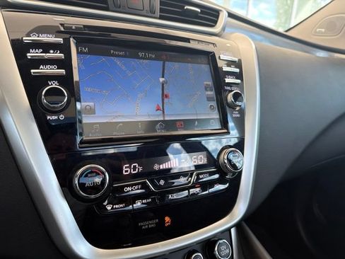 Used 2017 Nissan Murano Platinum w/ Platinum Technology Package AWD/4WD image 18