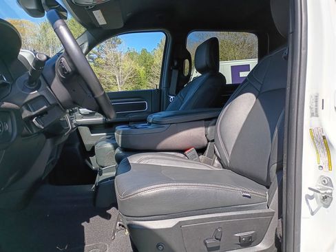 Used 2024 RAM 2500 Big Horn image 9