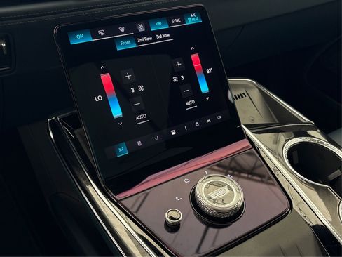 New 2025 Cadillac Escalade IQ Sport 2 w/ LPO, ONYX Package image 27