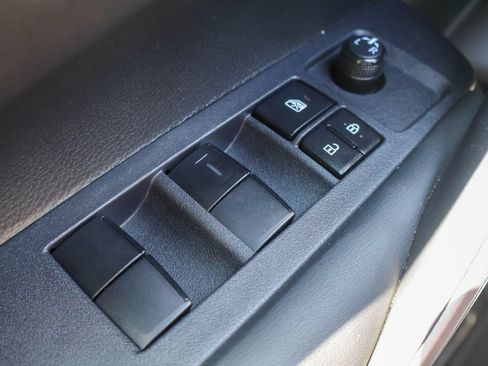 Used 2023 Toyota Corolla SE FWD image 17