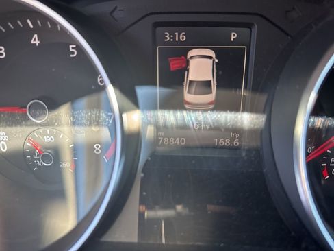 Used 2017 Volkswagen Passat 1.8T SEL Premium image 8