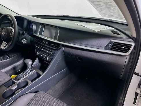 Used 2019 Kia Optima LX image 26