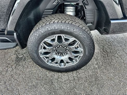 New 2026 GMC Hummer EV 3X image 12